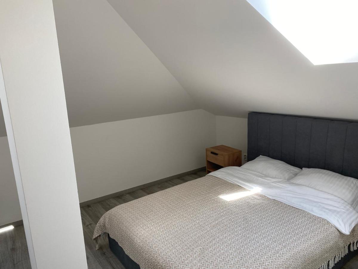 Klicperovo 2Kk Apartment Hradec Kralove Bagian luar foto